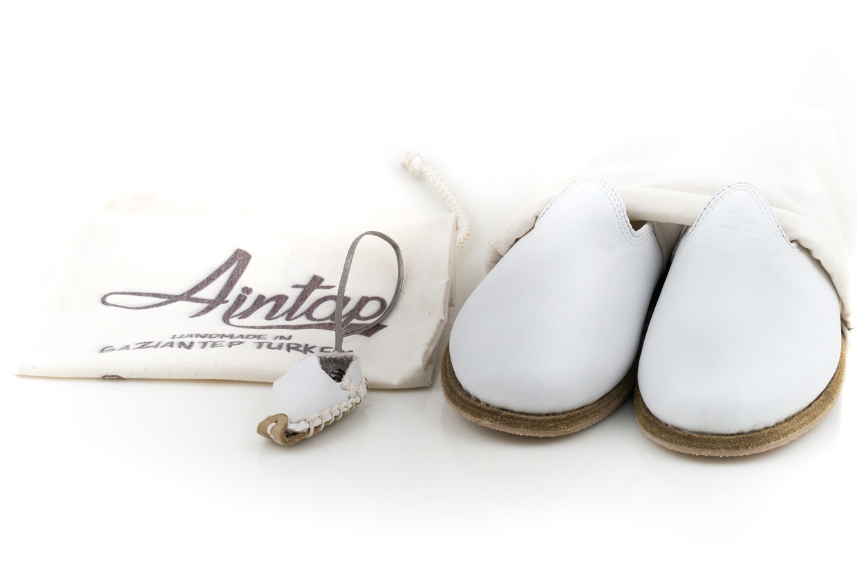 %100 Hakiki Deri Beyaz Unisex Klasik Gaziantep Yemeni