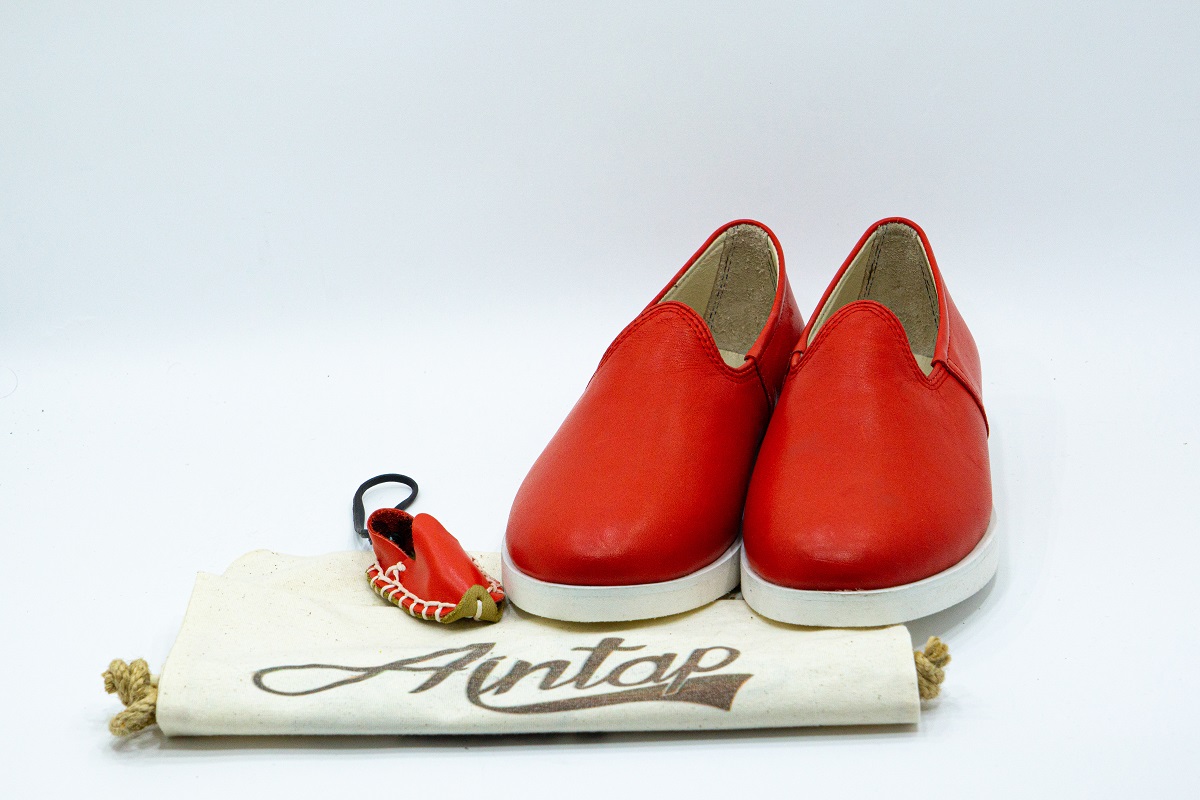 Eva Taban Kırmızı Unisex Yemeni